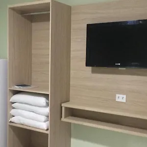 apartamento-araras-apart-service-centro.caldasnovashotels.com/